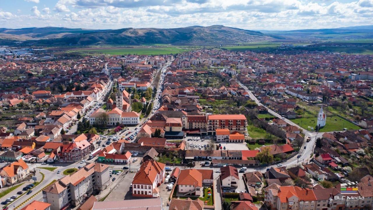 Hotel Leul De Aur Sebeş Exteriér fotografie